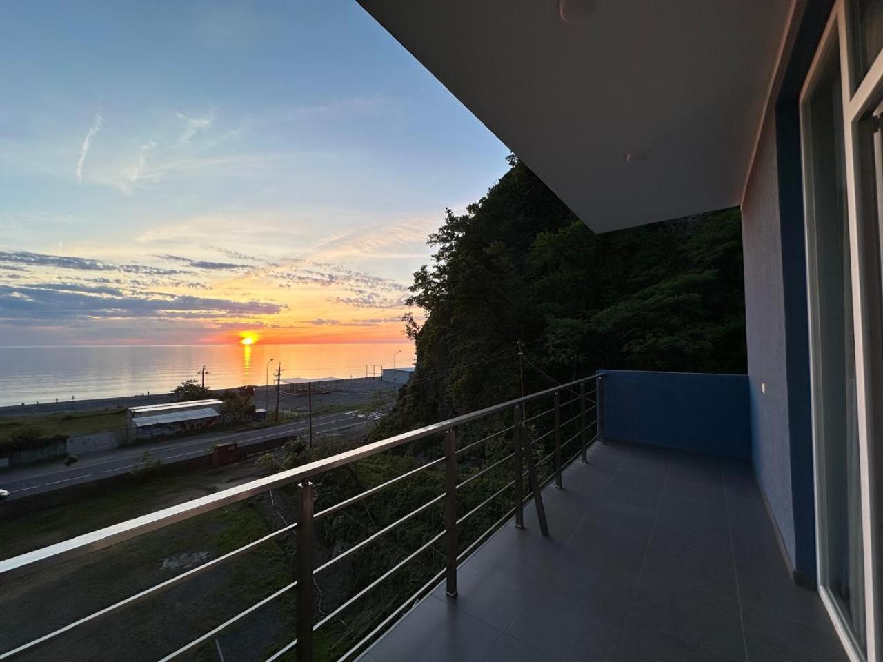 Guest House 99 Batumi Exterior photo